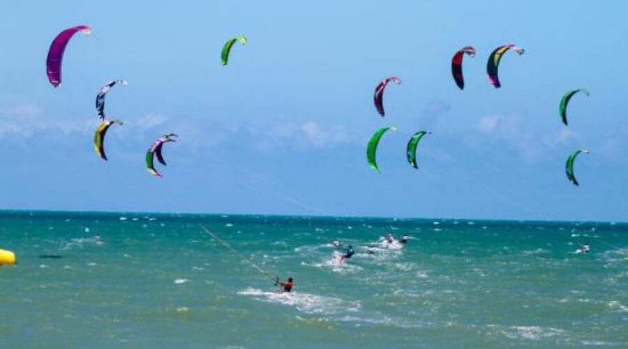 Os melhores destinos de kitesurf no Brasil